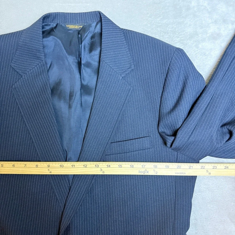 Levis pre owned